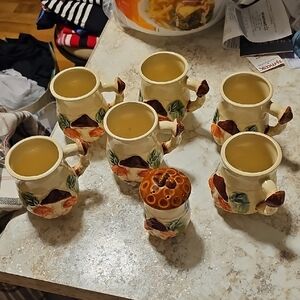Handcrafted Floral Ceramic Mug Set